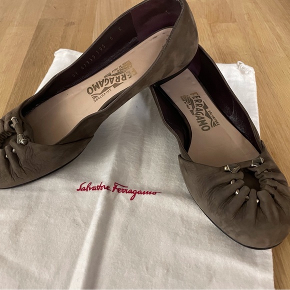Ballerina shoes  Salvatore Ferragamo - Picture 3 of 9